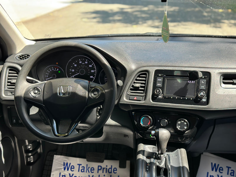 Load image into Gallery viewer, 2019 Honda HRV
