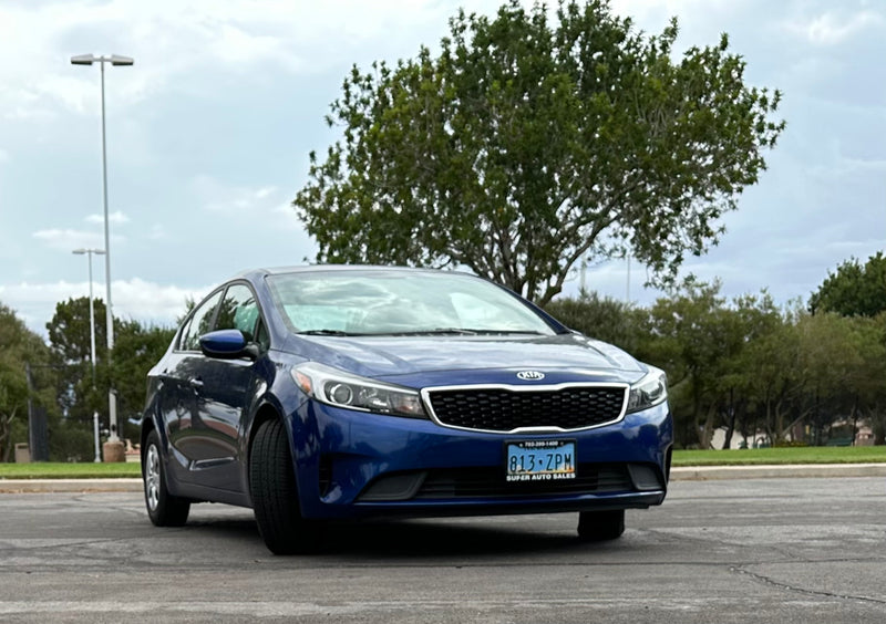 Load image into Gallery viewer, 2017 Kia Forte
