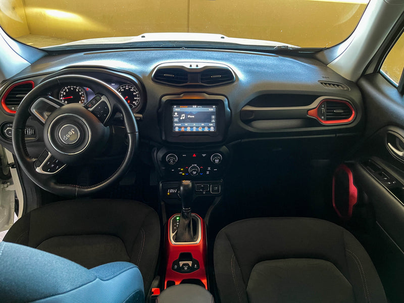 Load image into Gallery viewer, 2019 Jeep Renegade Trail-Hawk Edition
