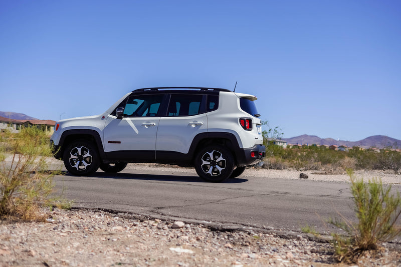 Load image into Gallery viewer, 2019 Jeep Renegade Trail-Hawk Edition
